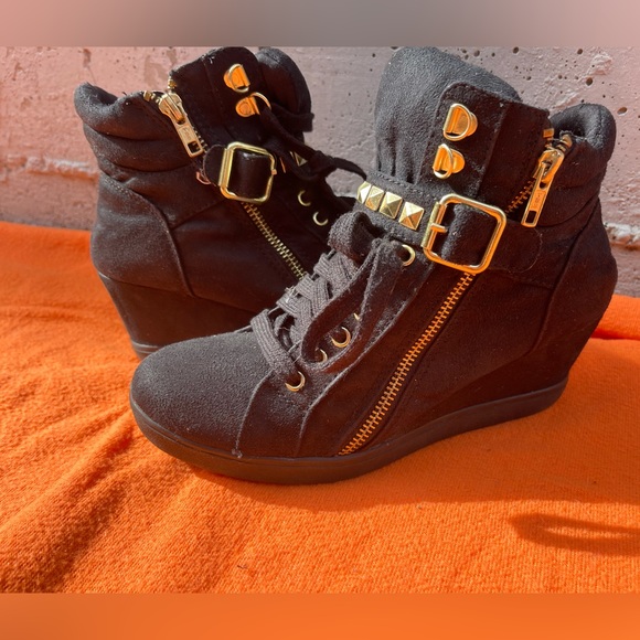 2 boots jennifer lopez lace and xhilaration🤩🤩 - Picture 13 of 13